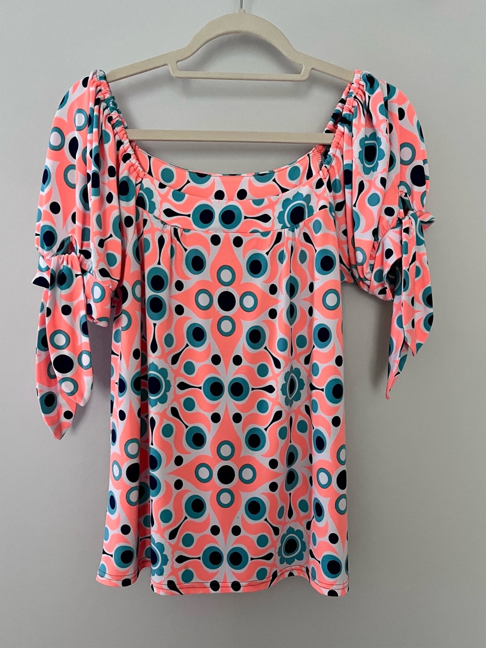 Tracy Negoshian Coral Orange and Teal Top